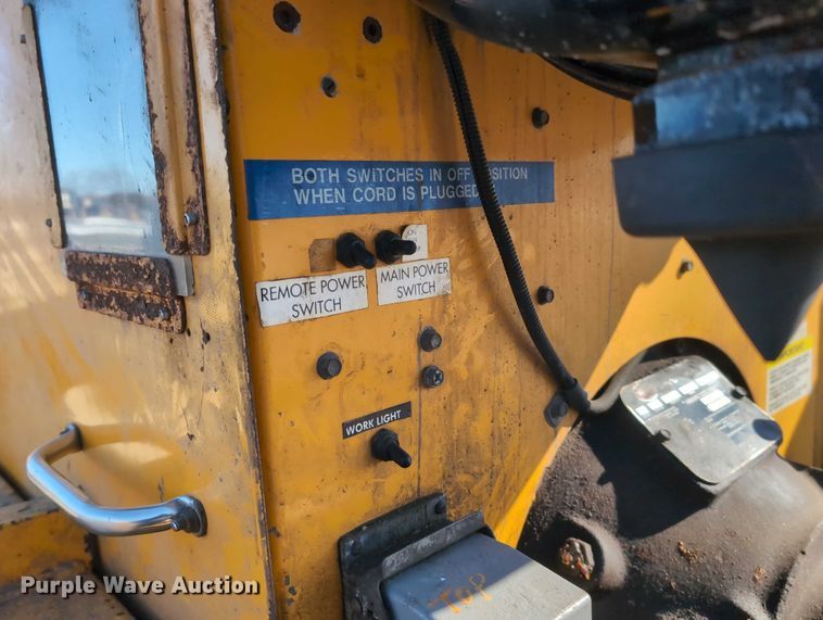 image for item EG2740 2009 Wausau MP-3D snow blower