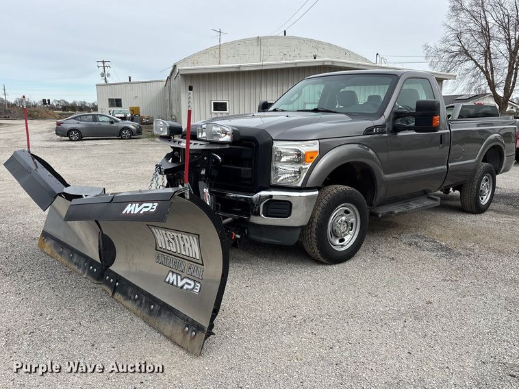 image for item EM5014 2012 Ford F250 Super Duty pickup truck