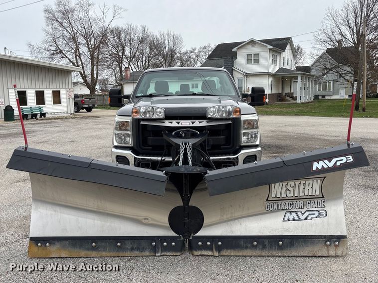 image for item EM5014 2012 Ford F250 Super Duty pickup truck