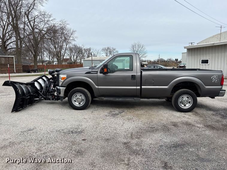 image for item EM5014 2012 Ford F250 Super Duty pickup truck