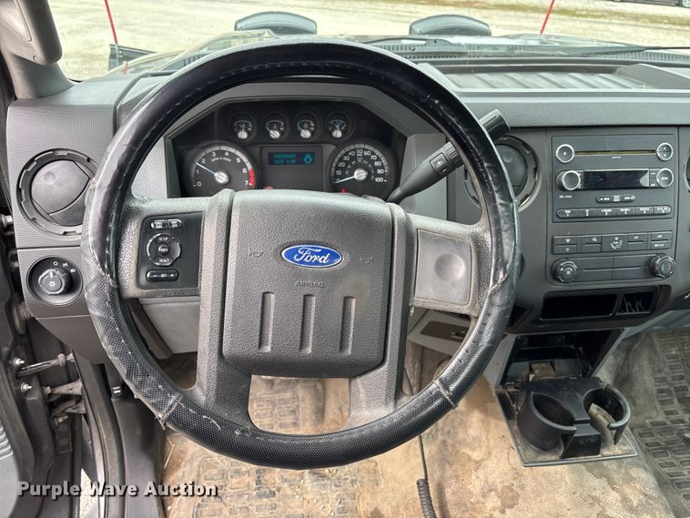 image for item EM5014 2012 Ford F250 Super Duty pickup truck