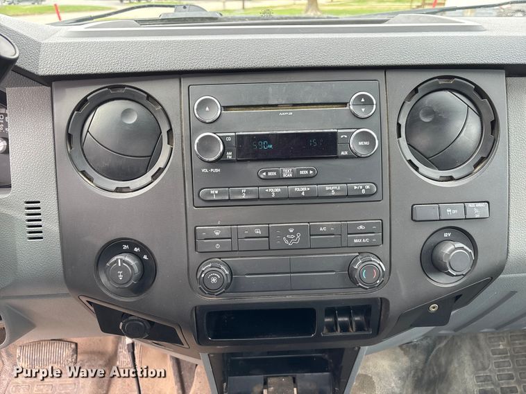 image for item EM5014 2012 Ford F250 Super Duty pickup truck