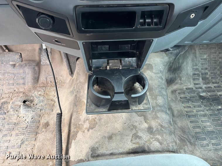 image for item EM5014 2012 Ford F250 Super Duty pickup truck