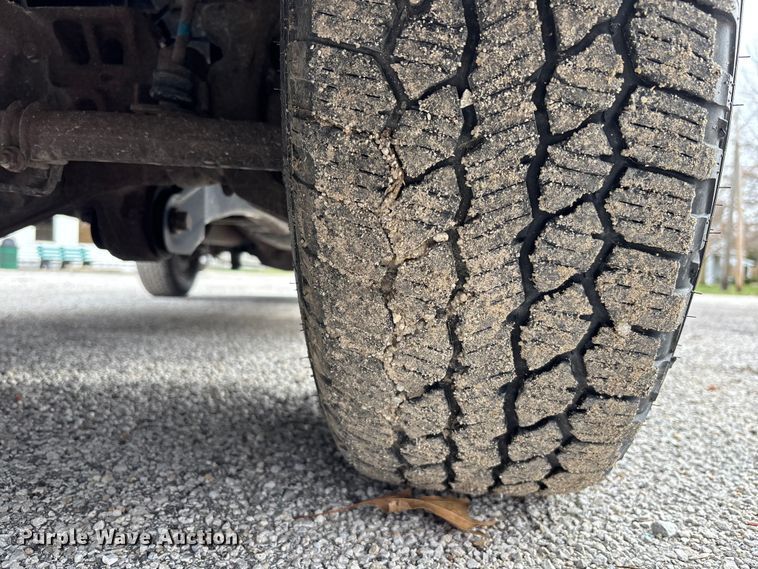 image for item EM5014 2012 Ford F250 Super Duty pickup truck