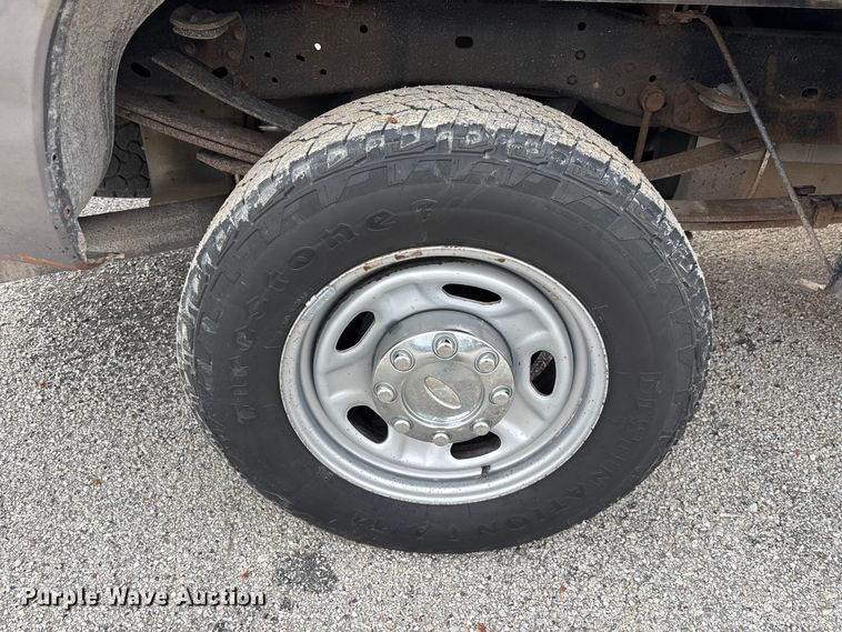 image for item EM5014 2012 Ford F250 Super Duty pickup truck