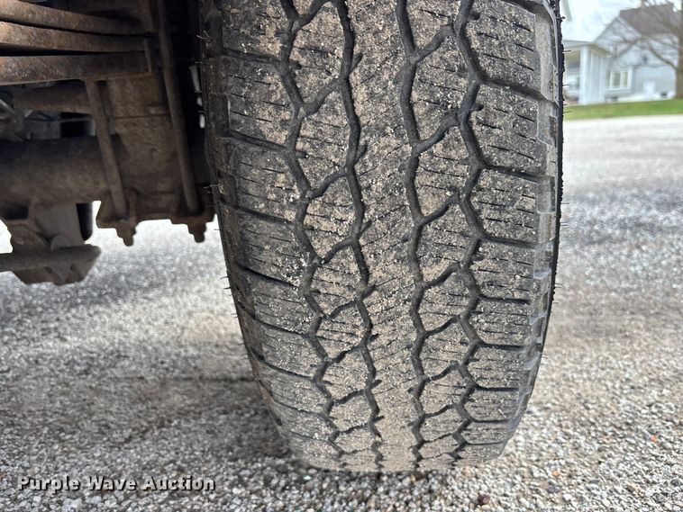 image for item EM5014 2012 Ford F250 Super Duty pickup truck