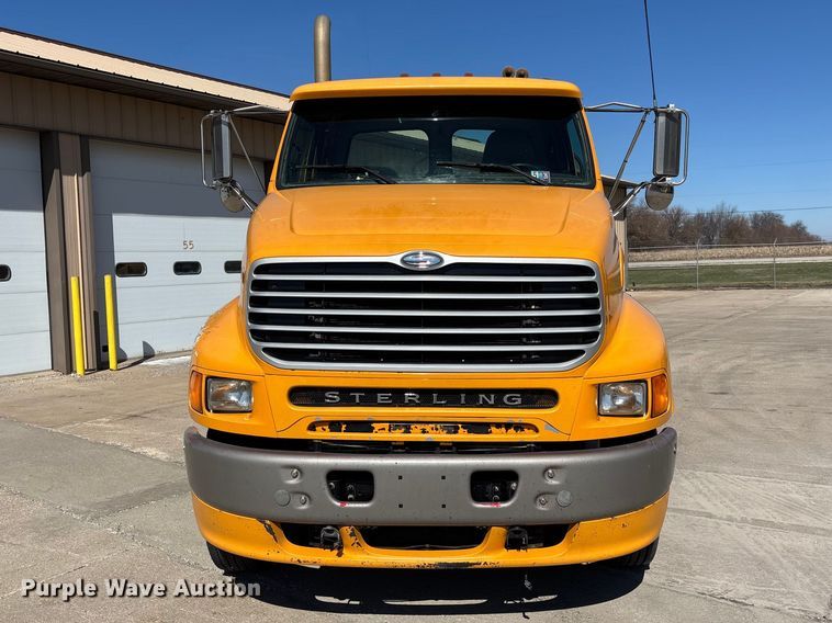image for item EM5015 2009 Sterling L-Line semi truck