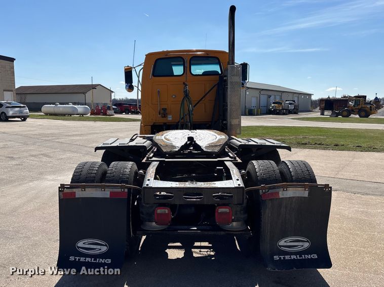 image for item EM5015 2009 Sterling L-Line semi truck