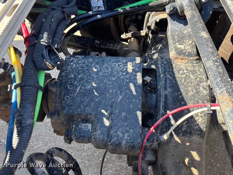 image for item EM5015 2009 Sterling L-Line semi truck