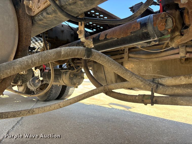 image for item EM5015 2009 Sterling L-Line semi truck