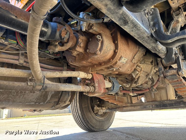 image for item EM5015 2009 Sterling L-Line semi truck