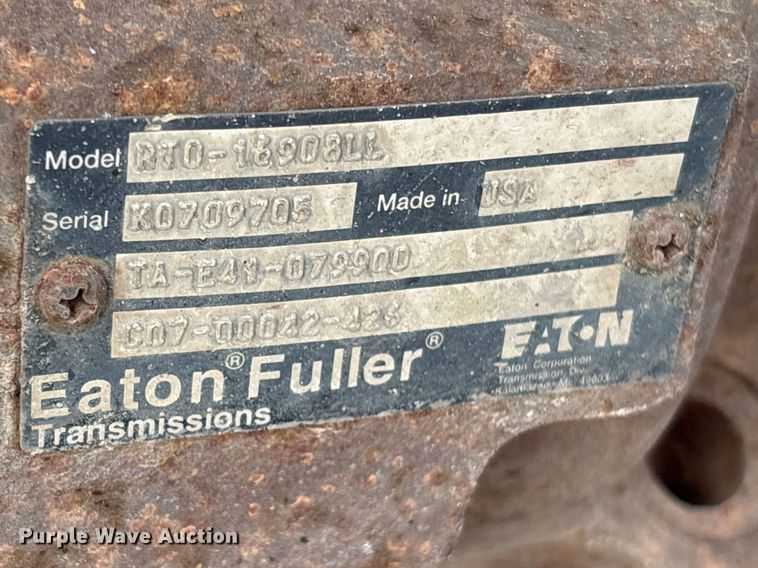 image for item EM5015 2009 Sterling L-Line semi truck