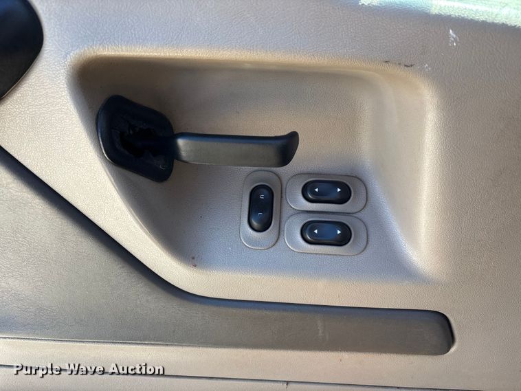 image for item EM5015 2009 Sterling L-Line semi truck