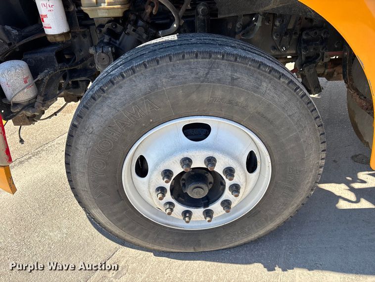 image for item EM5015 2009 Sterling L-Line semi truck