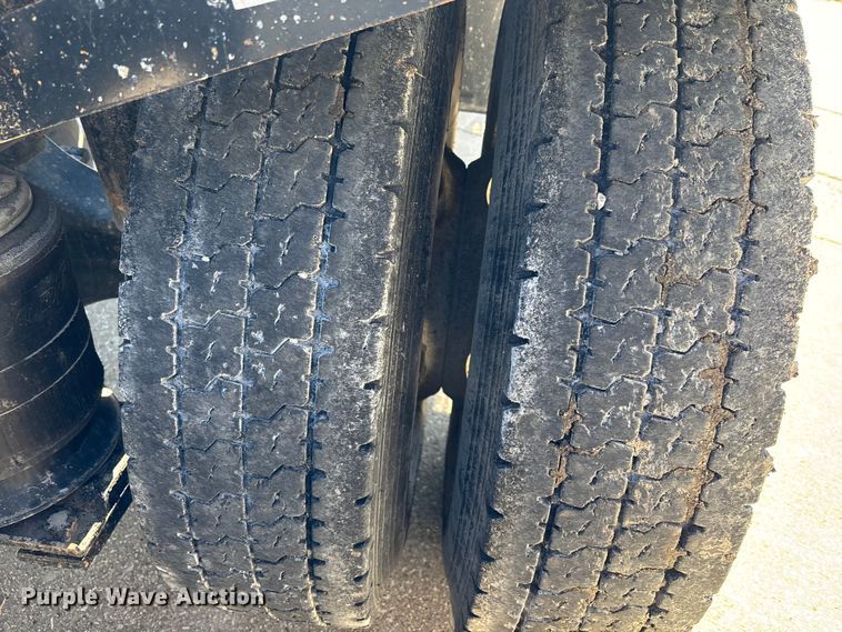 image for item EM5015 2009 Sterling L-Line semi truck