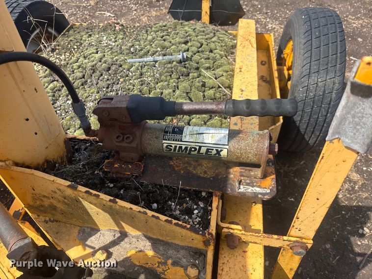 image for item EM5017 M-B  Tough Brush broom