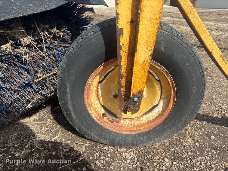 image for item EM5017 M-B  Tough Brush broom