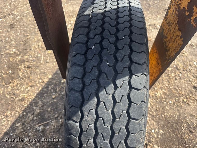 image for item EM5017 M-B  Tough Brush broom