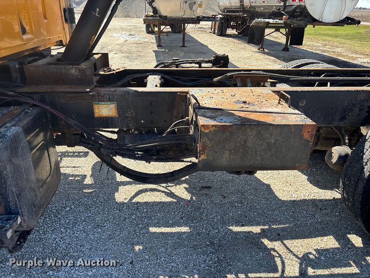 image for item EM5018 2002 Sterling L-LIne dump truck