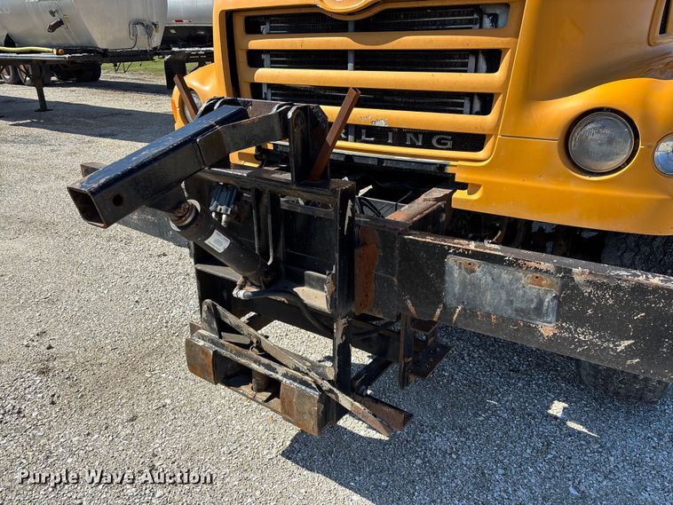 image for item EM5018 2002 Sterling L-LIne dump truck