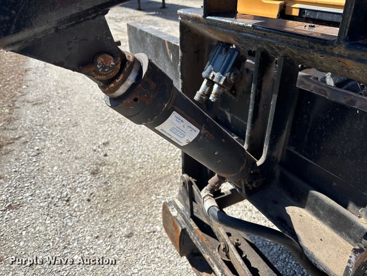 image for item EM5018 2002 Sterling L-LIne dump truck