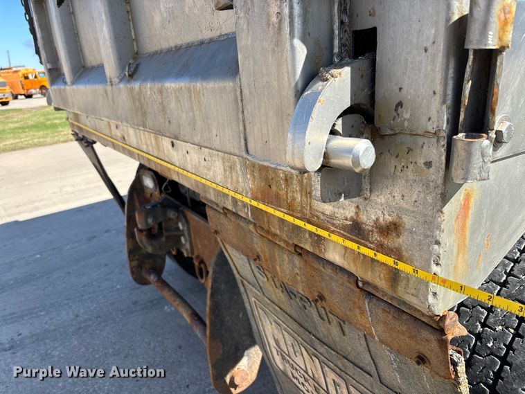 image for item EM5018 2002 Sterling L-LIne dump truck