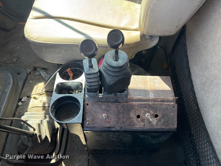 image for item EM5018 2002 Sterling L-LIne dump truck