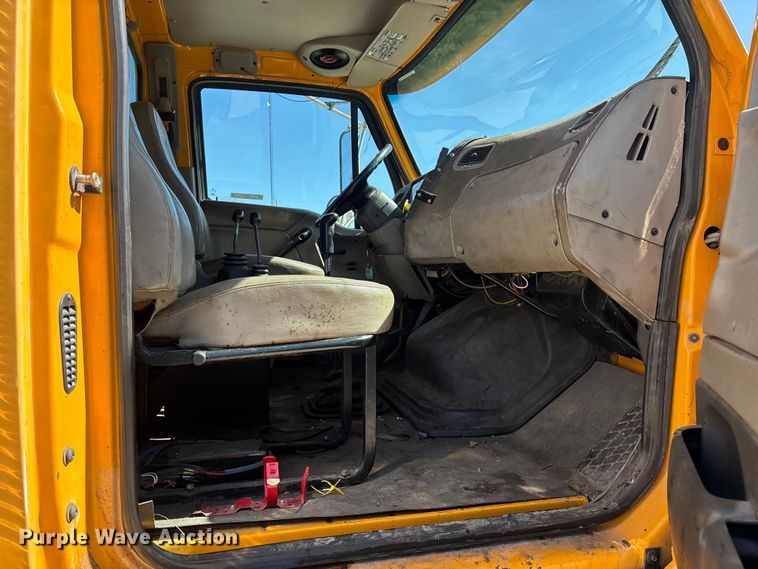 image for item EM5018 2002 Sterling L-LIne dump truck