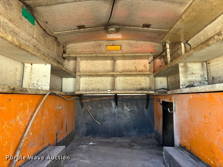 image for item EM5019 1990 International 4700 Crew Cab utility / service truck