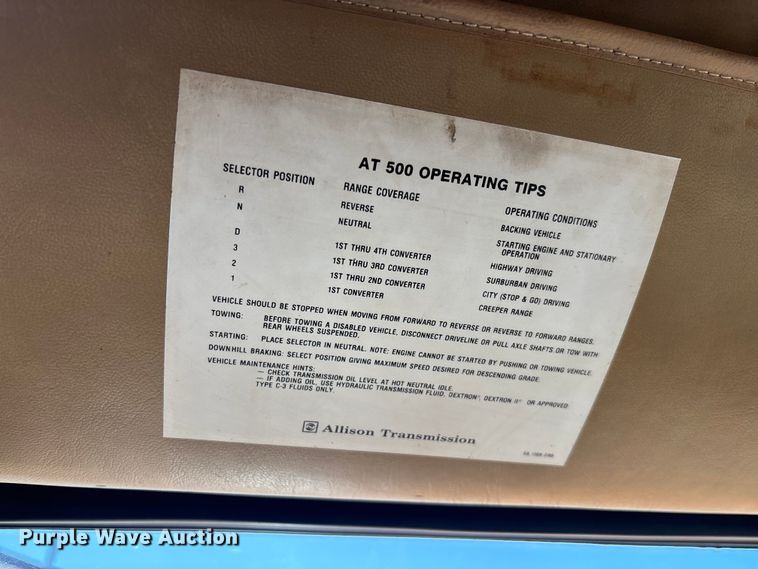 image for item EM5019 1990 International 4700 Crew Cab utility / service truck