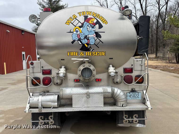 image for item EM5039 1988 Ford L9000 tanker fire truck