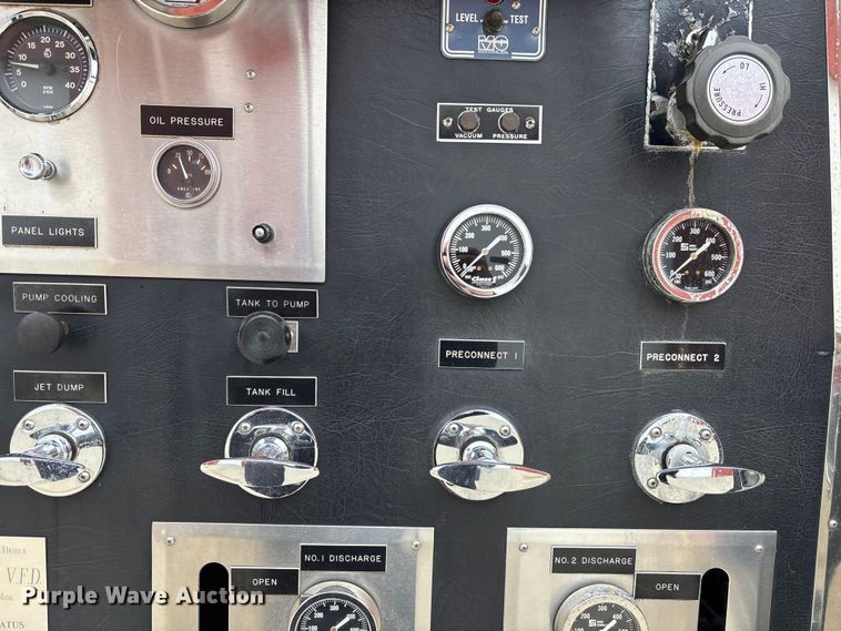 image for item EM5039 1988 Ford L9000 tanker fire truck