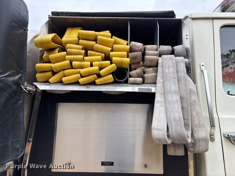 image for item EM5039 1988 Ford L9000 tanker fire truck