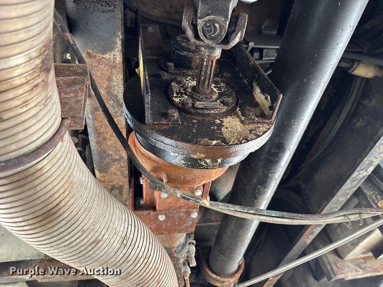 image for item EM5039 1988 Ford L9000 tanker fire truck