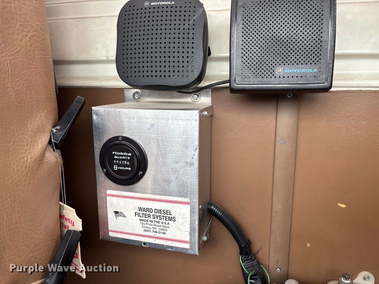 image for item EM5039 1988 Ford L9000 tanker fire truck