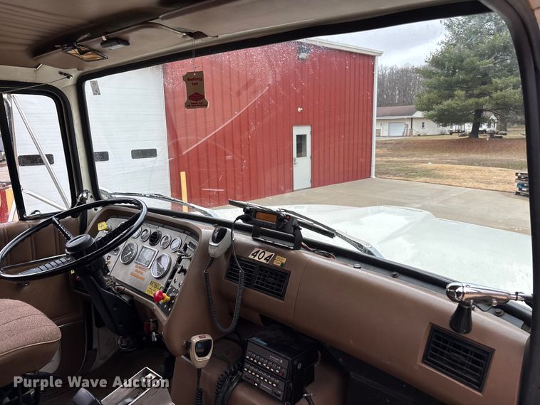 image for item EM5039 1988 Ford L9000 tanker fire truck