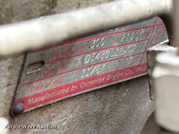 image for item EM5039 1988 Ford L9000 tanker fire truck