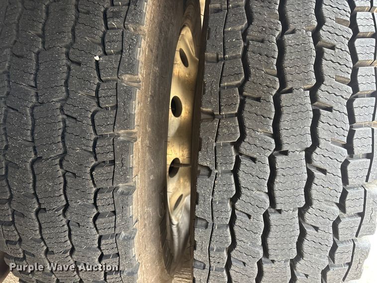 image for item EM5039 1988 Ford L9000 tanker fire truck