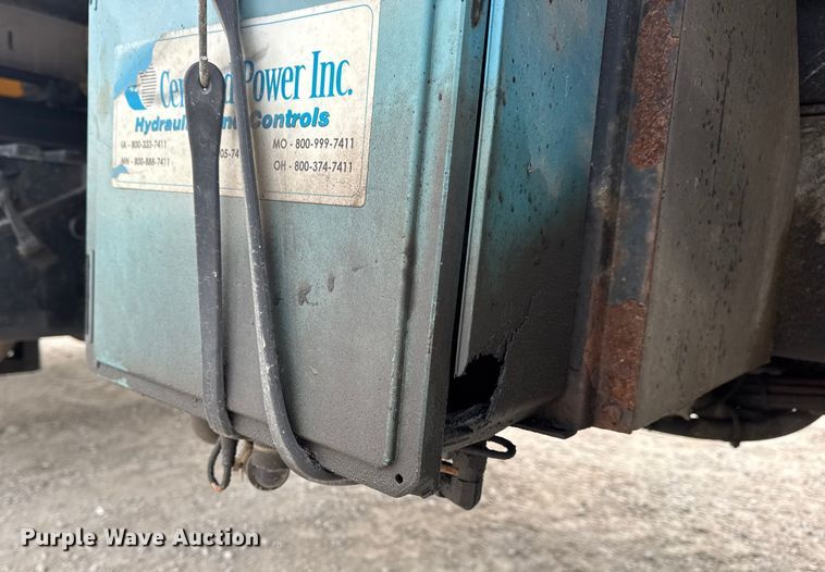 image for item EN0899 2016 International 7500 dump truck