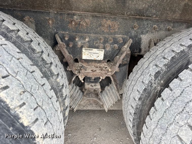 image for item EN0899 2016 International 7500 dump truck