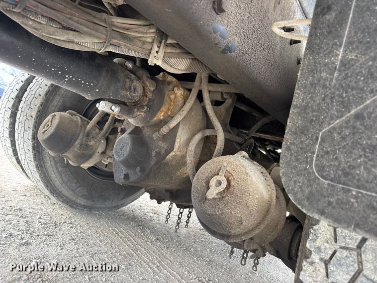 image for item EN0899 2016 International 7500 dump truck