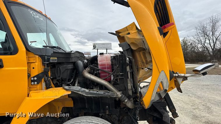 image for item EN0899 2016 International 7500 dump truck