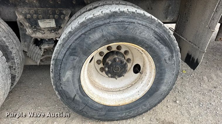 image for item EN0899 2016 International 7500 dump truck