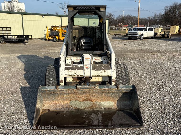 image for item EN5994 1999 Bobcat 863 skid steer loader