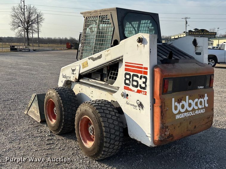 image for item EN5994 1999 Bobcat 863 skid steer loader