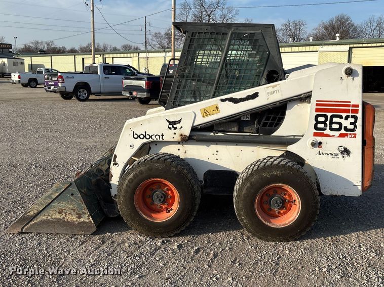 image for item EN5994 1999 Bobcat 863 skid steer loader