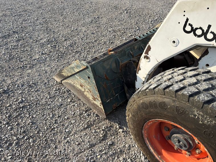 image for item EN5994 1999 Bobcat 863 skid steer loader