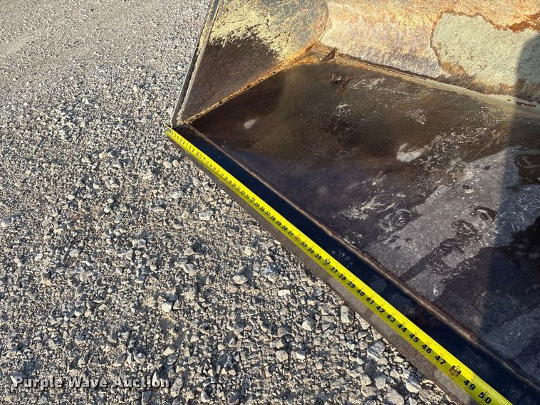 image for item EN5994 1999 Bobcat 863 skid steer loader