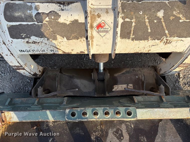 image for item EN5994 1999 Bobcat 863 skid steer loader