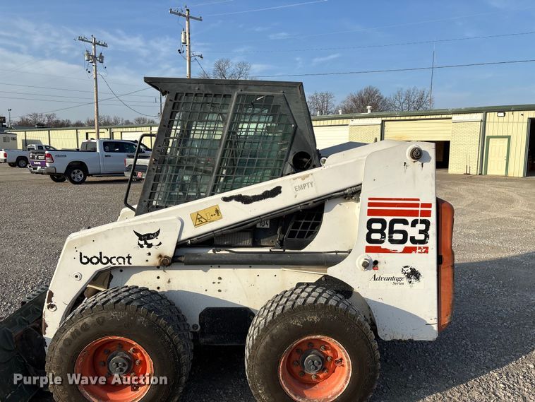 image for item EN5994 1999 Bobcat 863 skid steer loader